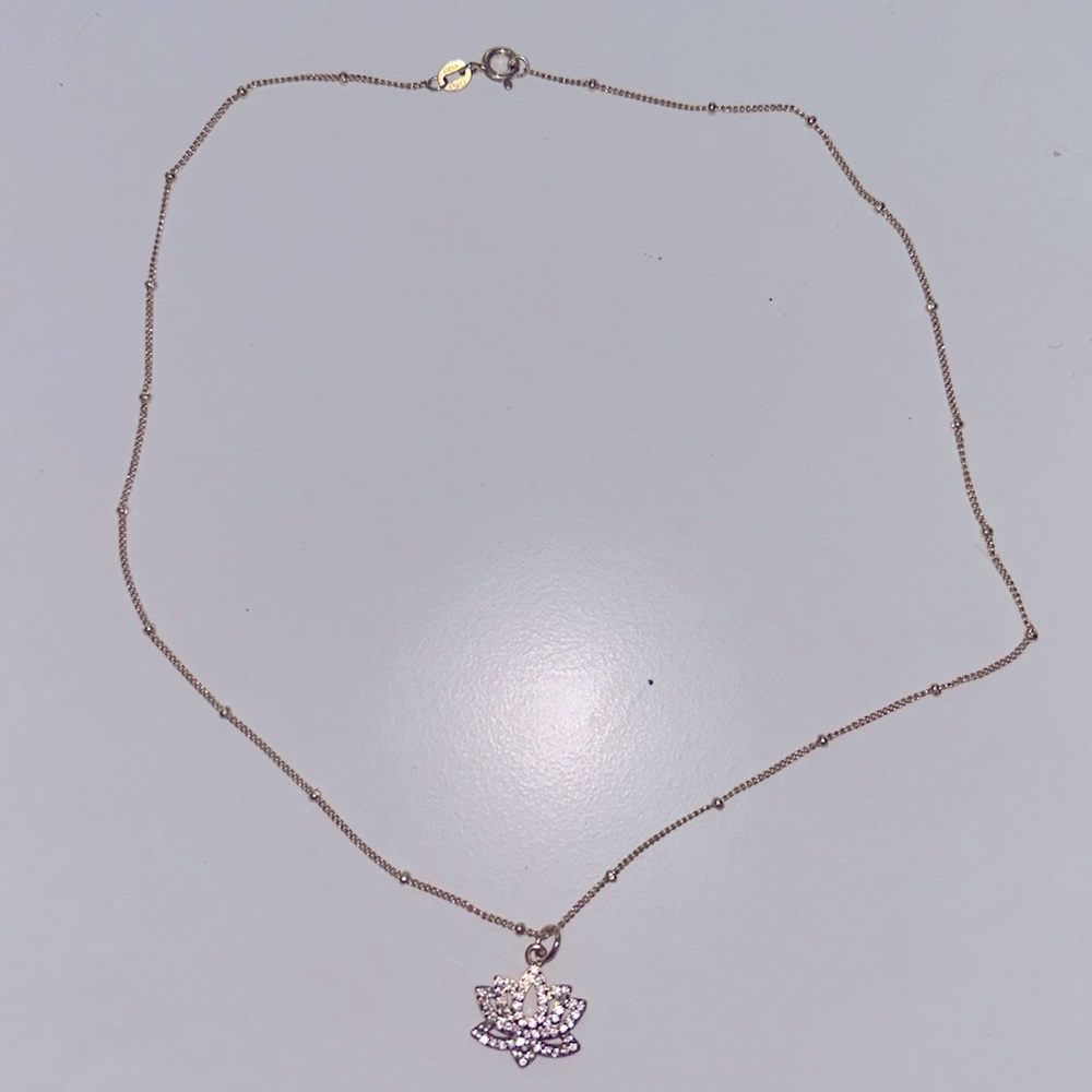 Lotus flower necklace